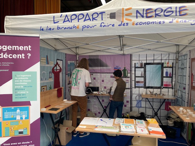 Appart-énergie au marché du Bourg-d’Oisans